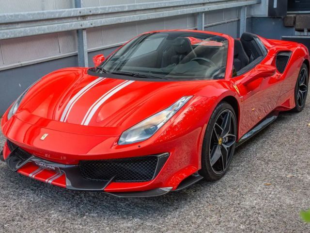 Ferrari 488