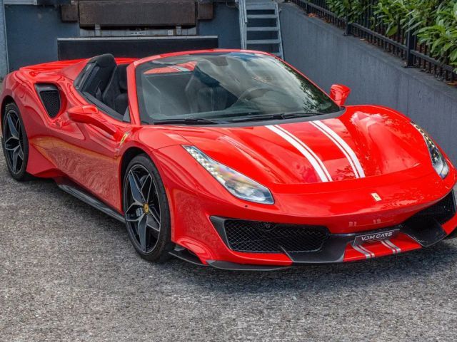 Ferrari 488