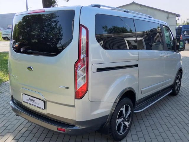 Ford Tourneo Custom
