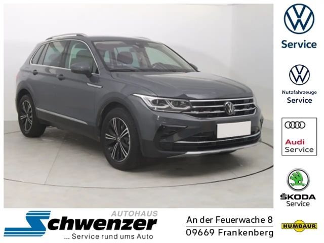 Volkswagen Tiguan Elegance LED AHZV ACC SHZ RFK Vor.NAVI KLIMA ALU 2024 Benzine
