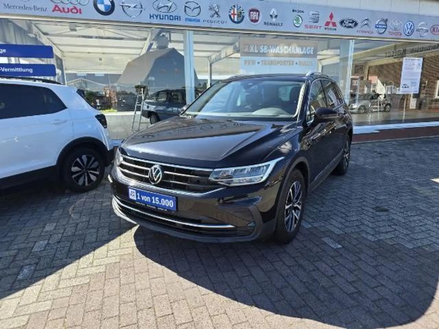 Volkswagen Tiguan 1.5 TSI Life #LED mit ALS  #SHZ  #Klima  #Alu  #DA 2022 Benzine