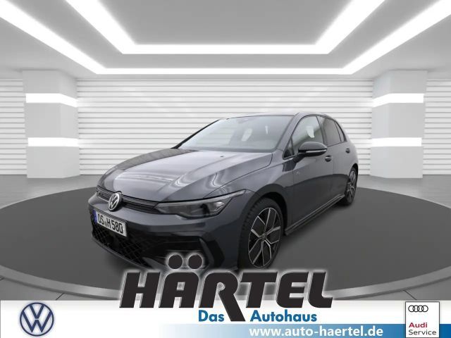 Volkswagen Golf R-LINE BLACK STYLE 1.5 ETSI DSG Sportpaket 2025 Benzine