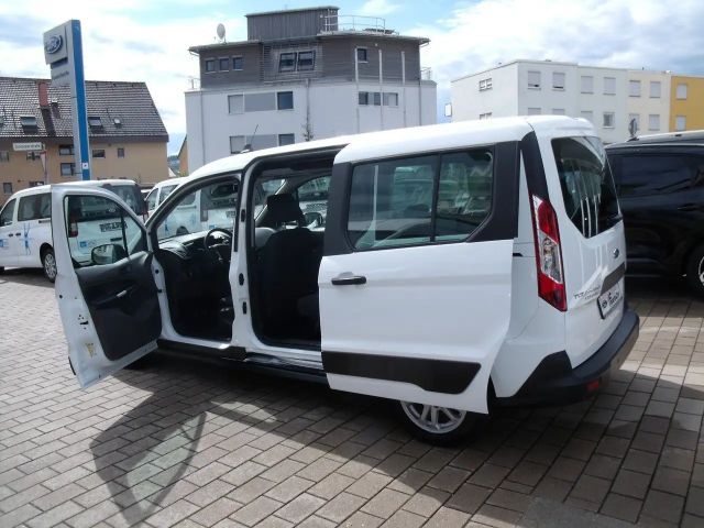 Ford Grand Tourneo