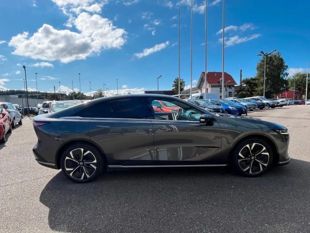 Mazda 6e