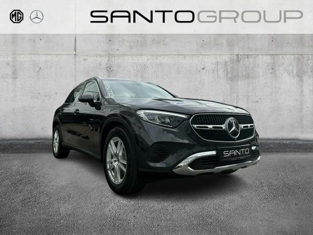 Mercedes-Benz GLC 200 2024 Benzine