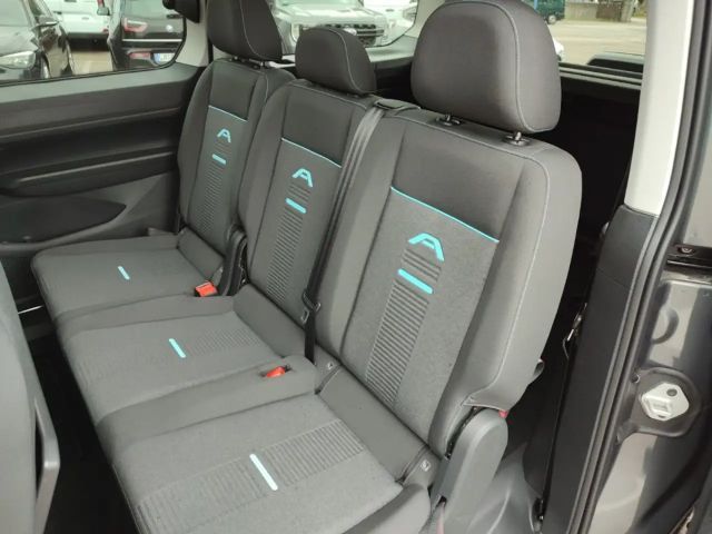 Ford Grand Tourneo