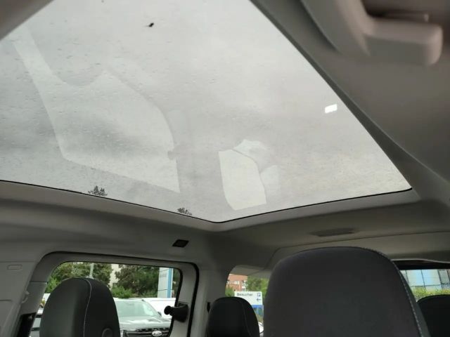 Ford Grand Tourneo
