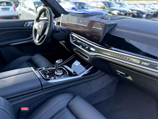 Alpina XB7