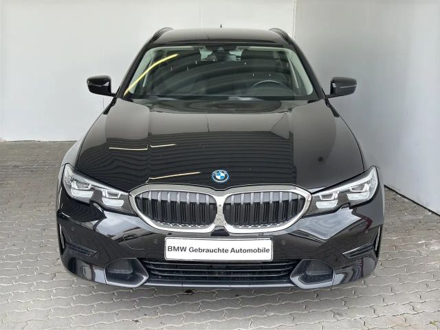 BMW 318 2022 Benzine