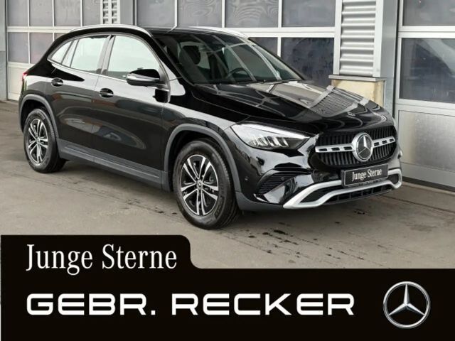 Mercedes-Benz GLA 200 2024 Benzine