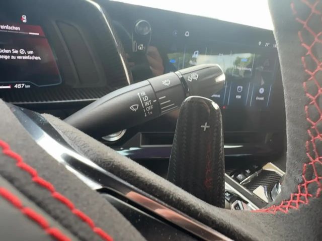 Corvette C8