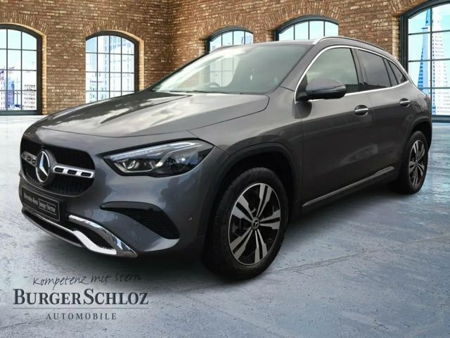 Mercedes-Benz GLA 220 2025 Benzine