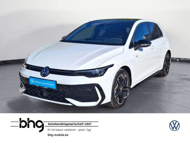 Volkswagen Golf 2025 Benzine