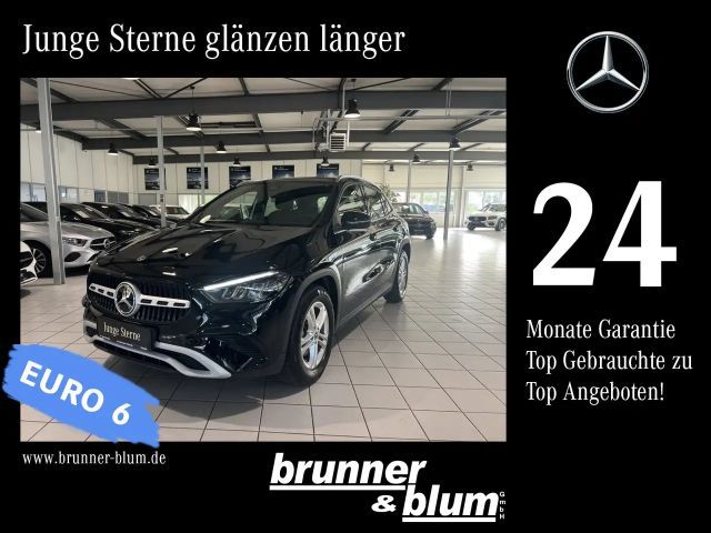 Mercedes-Benz GLA 200 2023 Benzine