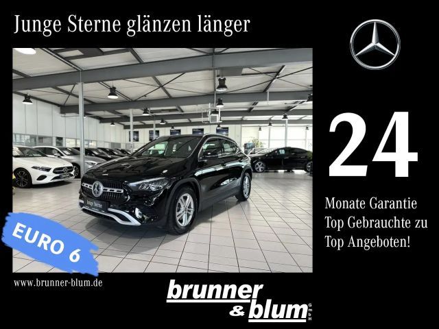 Mercedes-Benz GLA 200 2023 Benzine