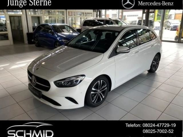 Mercedes-Benz B 200 Progressive Line Advanced Totwinkel Winter 2024 Benzine