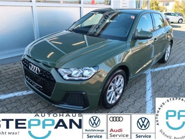 Audi A1 Sportback 1,0 TFSI Advanced +APP +Tempomat 2024 Benzine