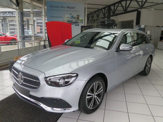 Mercedes-Benz E 220 d T 9G Avantgarde LED Totwinkel Kamera Easy-Pack 2021 Diesel