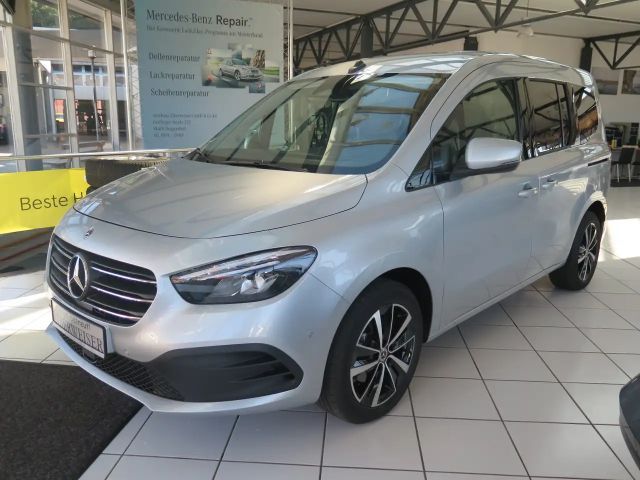 Mercedes-Benz T-Klasse T 180 d Edition AHK LED NAVI Ambienteb. Totwinkel 2023 Diesel