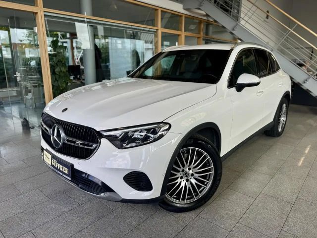 Mercedes-Benz GLC 220 d 4Matic Avantgarde, Memory, MBUX! Navi 2023 Diesel