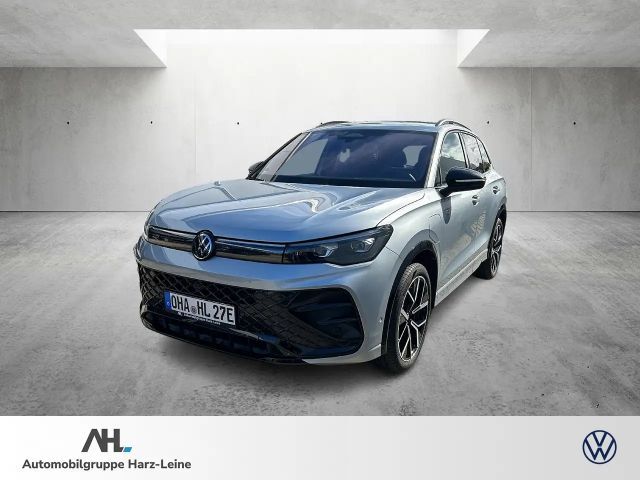 Volkswagen Tiguan R-Line 1,5 l eHybrid *AHK*NAVI*SOUND*BLACK*IQ.DRIV 2025 Hybride / Benzine