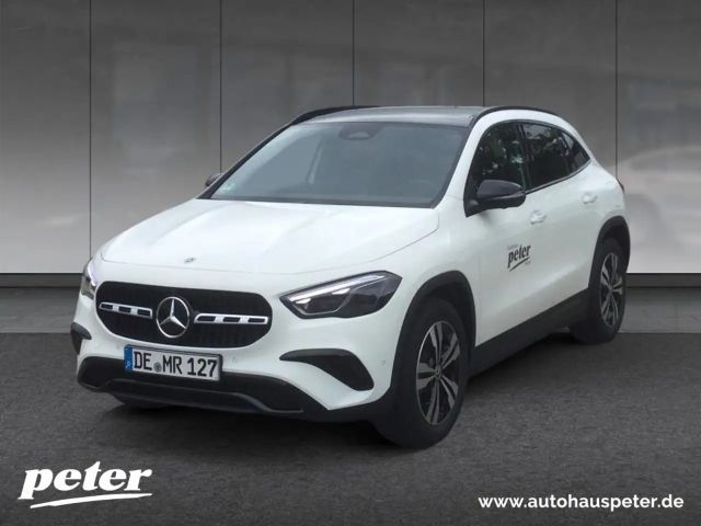 Mercedes-Benz GLA 200 Progressive Edition, Distronic, AHV 2025 Benzine