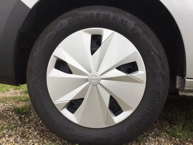 Nissan Townstar