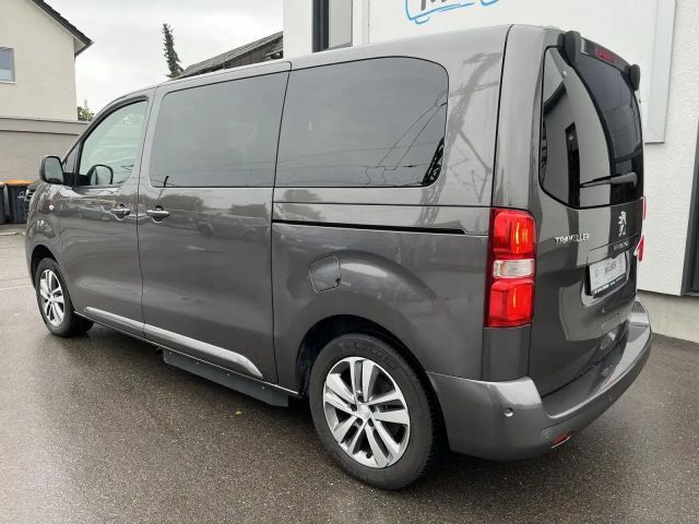 Peugeot Traveller