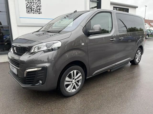 Peugeot Traveller