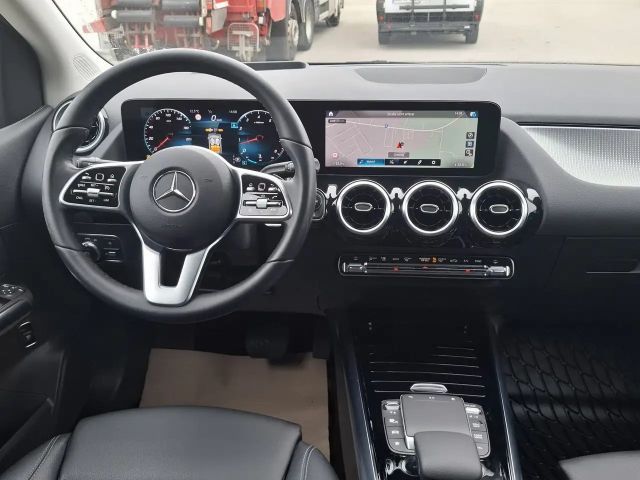 Mercedes-Benz B 250