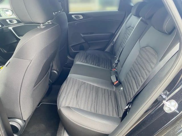 Kia Ceed / cee'd