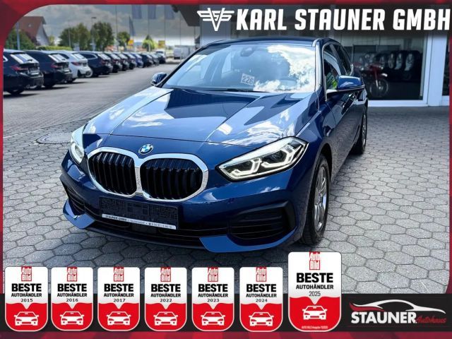 BMW 116 i Limousine LENKRADH. LED PDC NAVI 2024 Benzine