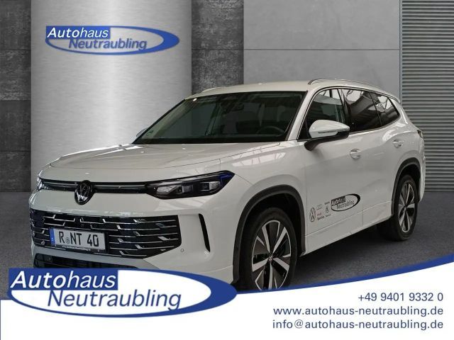 Volkswagen Tayron 1.5 eTSI "ELEGANCE" 150 PS DSG+7-SITZER+NAVI+AHK 2025 Benzine