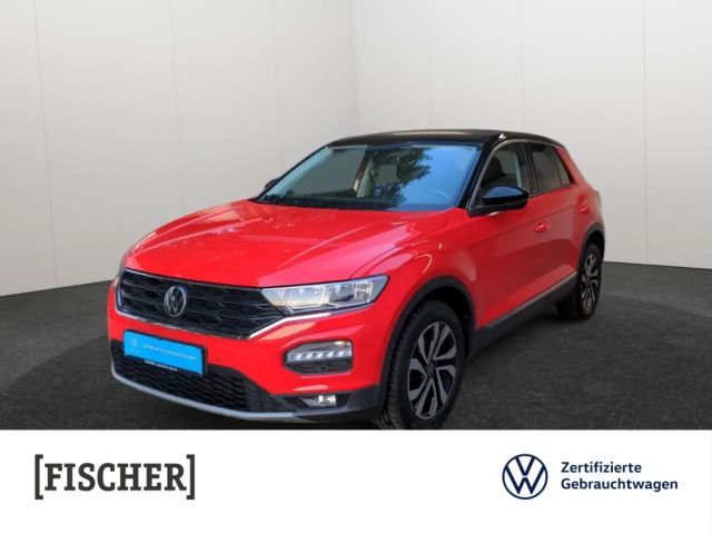 Volkswagen T-Roc 1.0TSI Active Navi SHZ Carplay PDC vorn & hinten 2021 Benzine