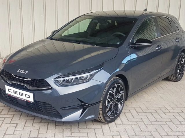 Kia Ceed / cee'd