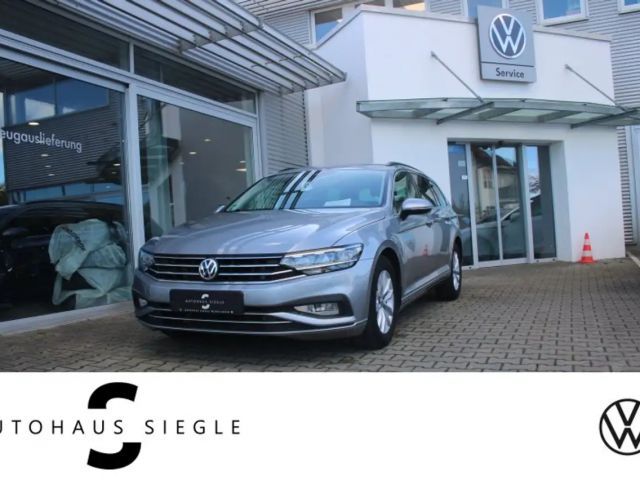 Volkswagen Passat Variant 1.5 TSI Business DSG Navi LED ACC  AHK Alu App-Con 2020 Benzine