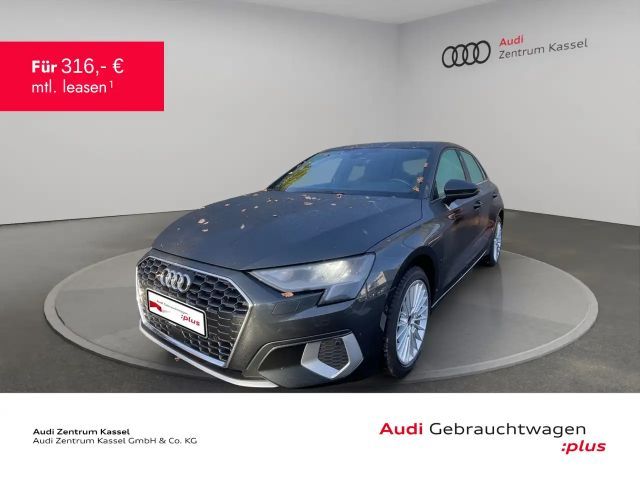 Audi A3 30 TFSI LED Navi PDC+ Teilleder 2023 Benzine