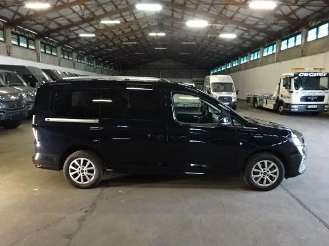 Ford Grand Tourneo