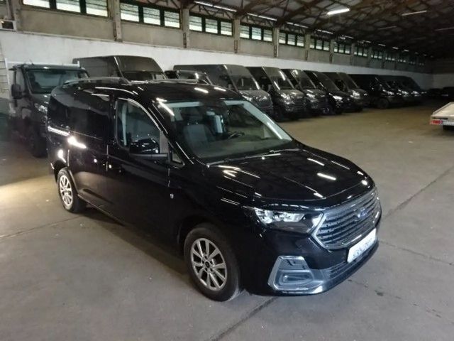 Ford Grand Tourneo