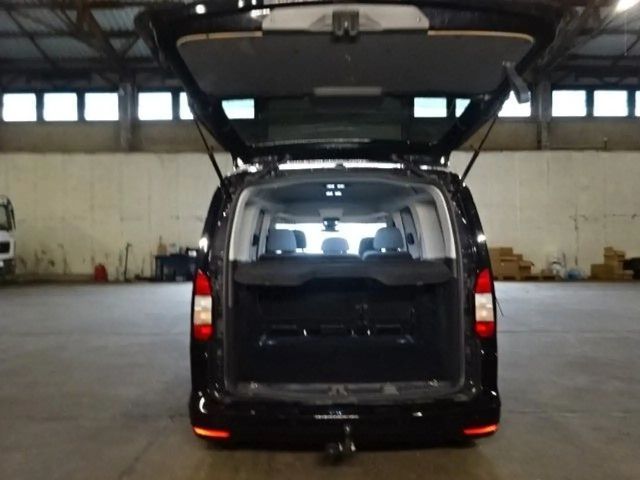 Ford Grand Tourneo