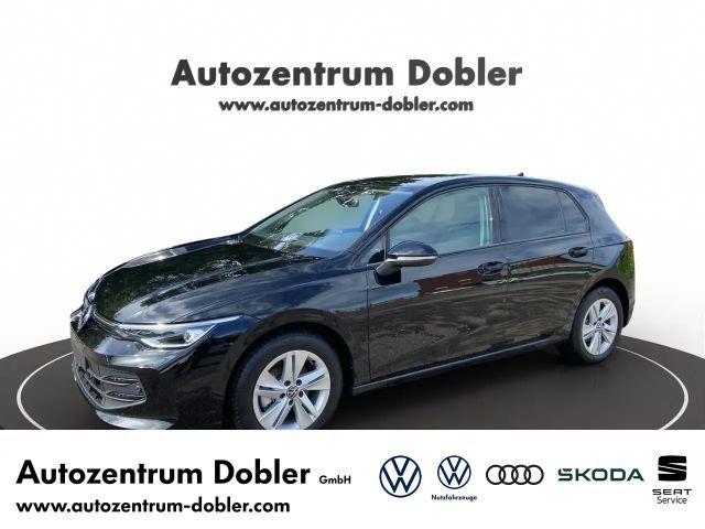 Volkswagen Golf VIII 1.5 TSI 85 kW / 116 PS 6-Gang Life Navi 2025 Benzine