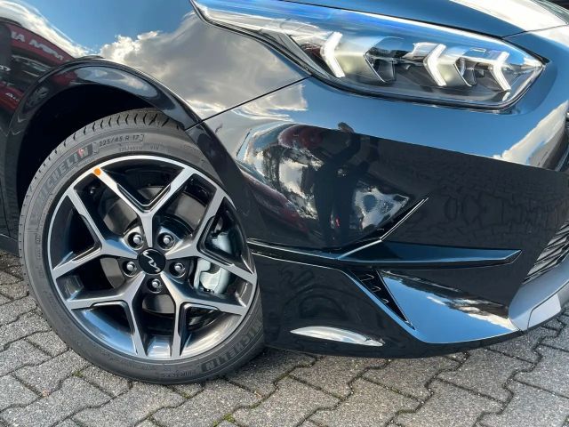 Kia Ceed / cee'd