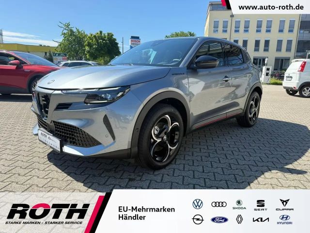 Alfa Romeo Junior 2025 Hybride / Benzine
