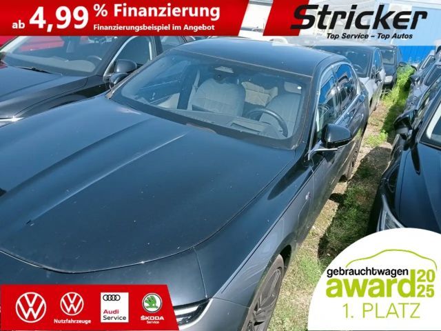BMW 750 2023 Hybride / Benzine