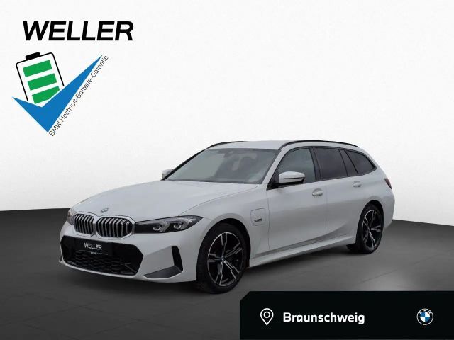 BMW 320 2022 Hybride / Benzine