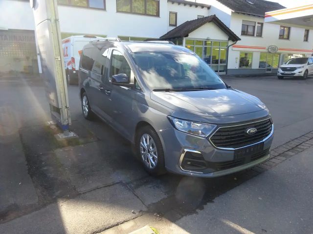 Ford Grand Tourneo