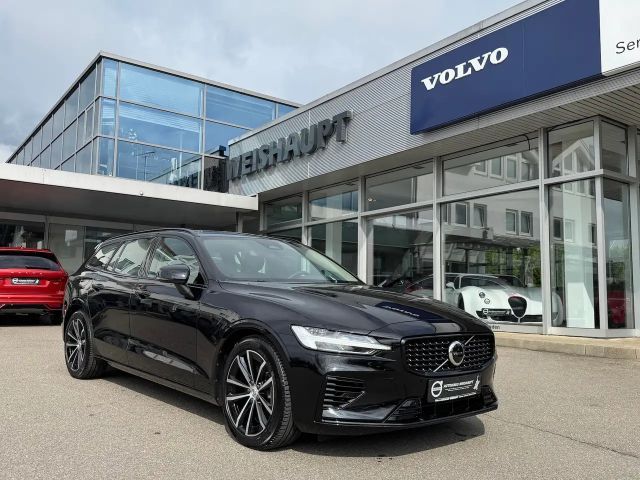 Volvo V60 T6*Plus Dark**NP68.830*AWD*Recharge*Lichtp. 2024 Hybride / Benzine