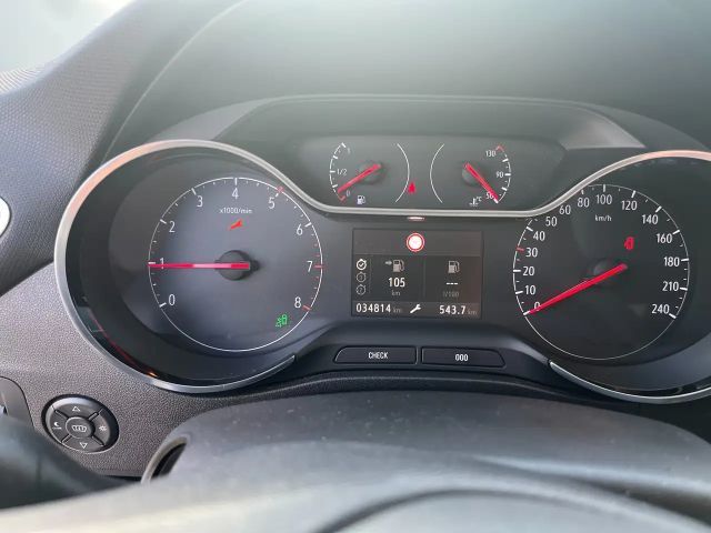 Opel Crossland X