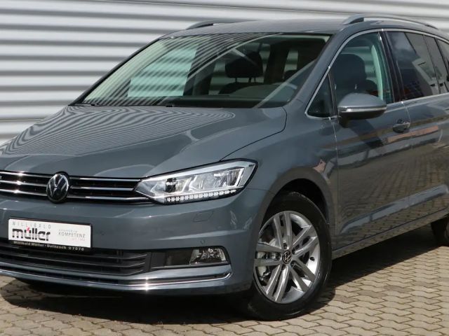 Volkswagen Touran Highline IQ.Light*7 Sitze*. . . u.v.m. 2024 Diesel