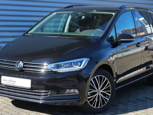 Volkswagen Touran Comfortline 7sitzer/Navi/AppConnect/17" . . . 2024 Benzine